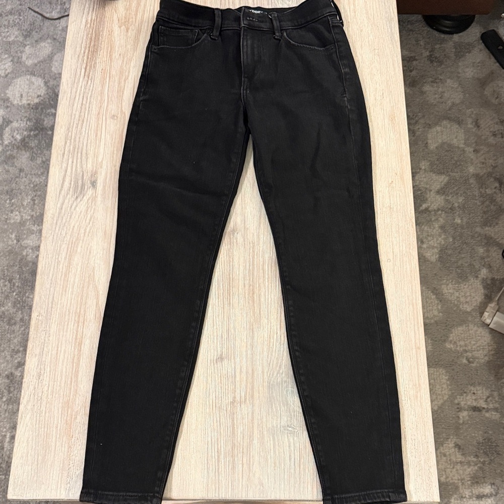 Express Mid Rise Stretch Black Women’s Legging Jean